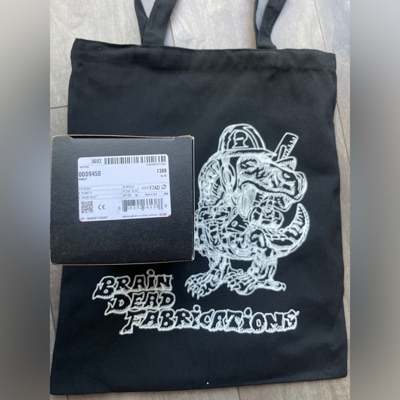 NEW 2024 BRAIN DEAD X OAKLEY Eye Jacket Prizm Violet Lens W/Brain Dead TOTE BAG! - Picture 10 of 11